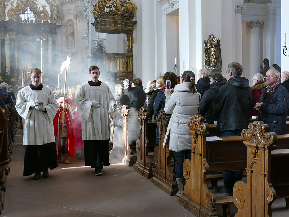 Aussendung der Sternsinger im Hohen Dom zu Fulda (Foto: Karl-Franz Thiede)